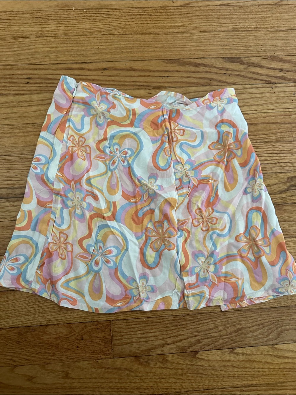 SO Pastel Floral Lace-Up Mini Skirt in Pink, Orange & Blue - Picture 3 of 3